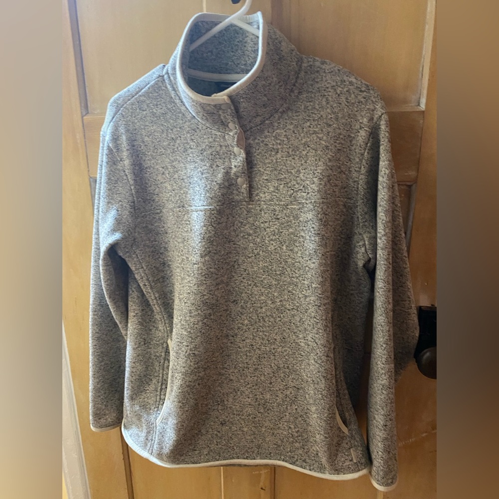 Womens Eddie Bauer top